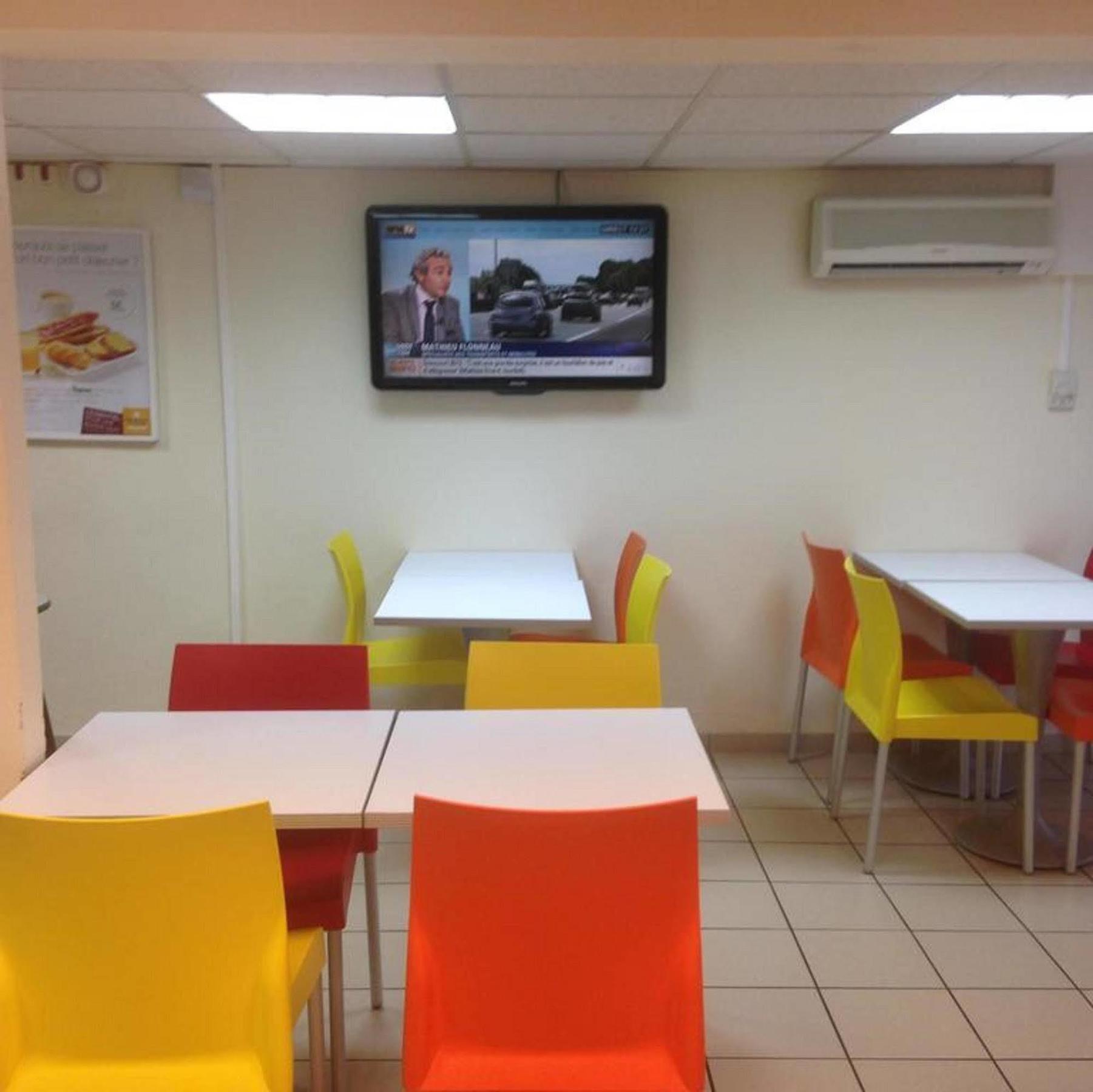 Premiere Classe Niort Est La Creche Esterno foto